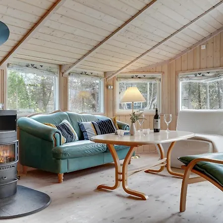 Cozy In With Kitchen Holiday home *